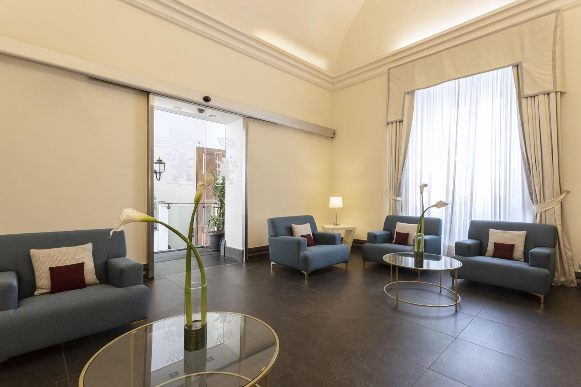 Hotel Palazzo Caracciolo 4*